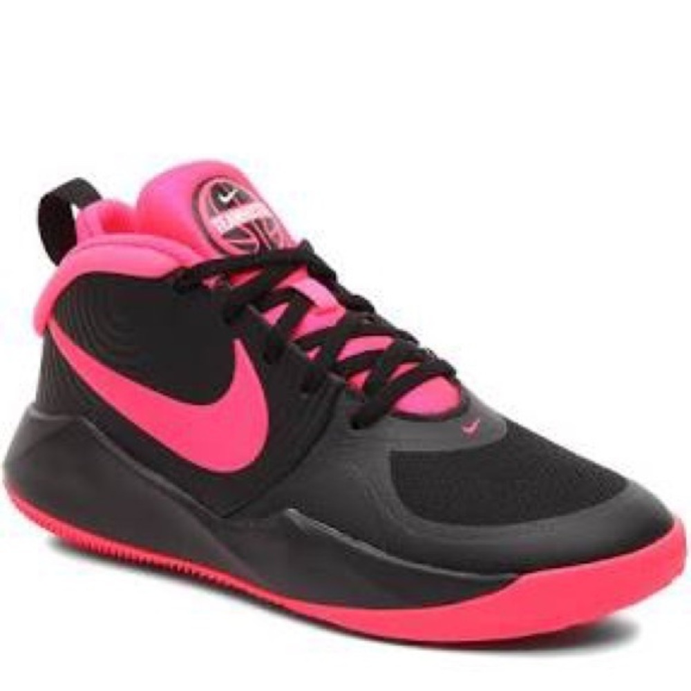 BRAND NEW Nike team Hustle D9 GS